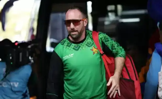 देवप्रयाग के पास पैराफिट तोड़कर गंगा में गिरा ट्रक, लापता अमन और अयान की तलाश तेज