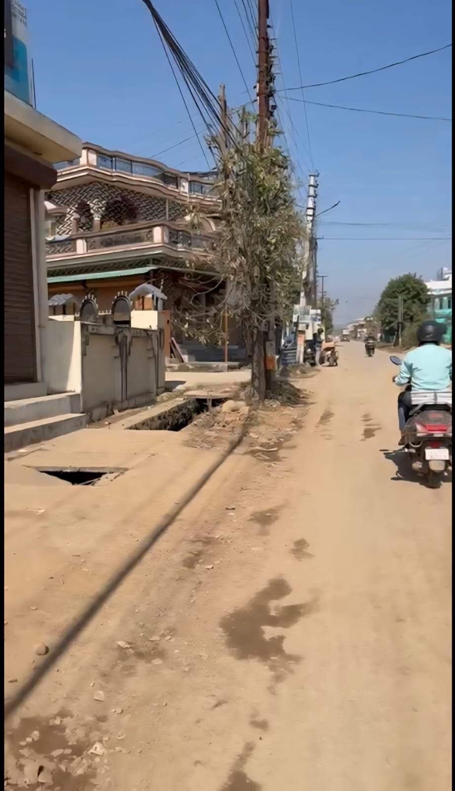 एक्शन में जिला प्रशासन: क्यूआरटी (QRT) ने लिया शिकायतों का संज्ञान, निर्माण और सफाई कार्यों की होगी सख्त निगरानी