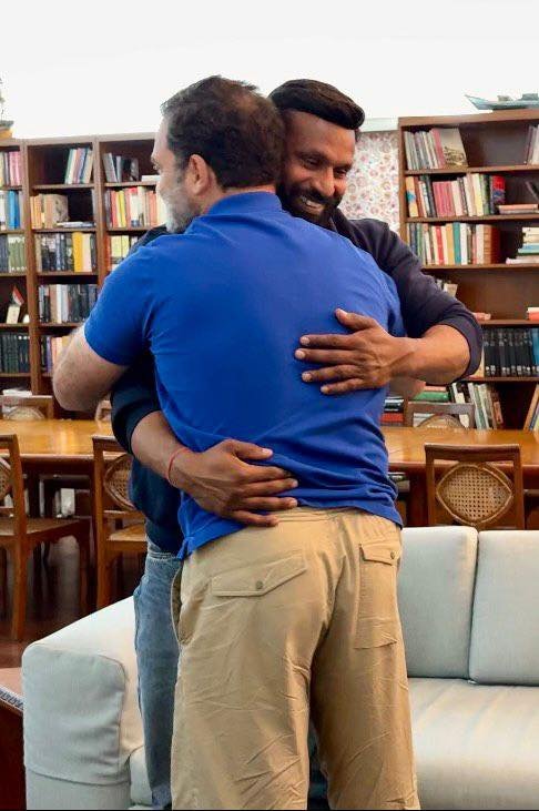 कांग्रेस के शीर्ष नेता राहुल गांदी ने  दिल्ली में की मोहम्मद दीपक से मुलाकात